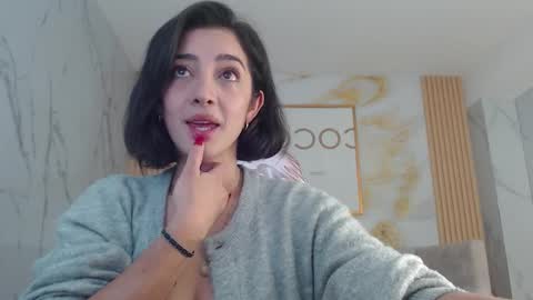 Snapshot of sara_lopez_s chatting on 10/02/25, 02:02 Sara online show from 10/02/25, 02:02