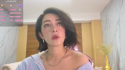 Sara  online show from 06/08/26, 02:17