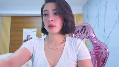 Sara  online show from 06/20/26, 01:47