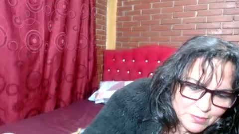 Sara love online show from 06/20/26, 06:27