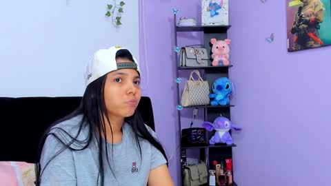 Sara Mendez online show from 01/08/25, 02:57