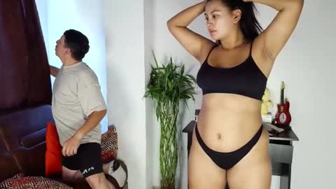 Snapshot of sara_mike666 chatting on 10/09/25, 03:54 SARA MIK666 online show from 10/09/25, 03:54