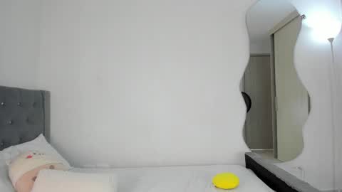 Sara online show from 12/06/24, 04:17