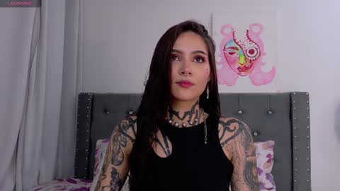 Sara online show from 10/10/25, 01:48