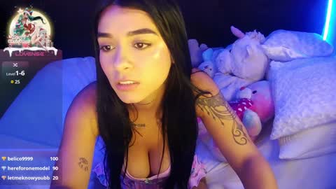 sara_ramirez0 online show from 12/27/24, 02:36