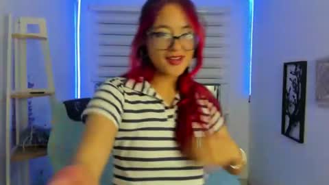 sara_red_x online show from 06/13/26, 03:59