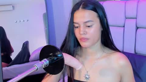 Sara  online show from 11/26/25, 11:55