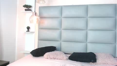 sara_shayk online show from 12/03/25, 07:23