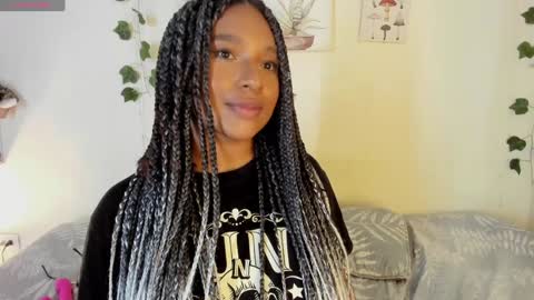 sara sofia online show from 01/21/25, 04:43