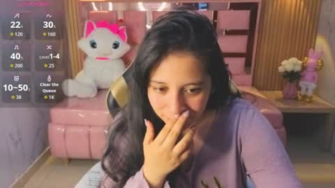 Sara T. online show from 06/18/26, 03:07