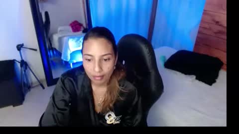 Snapshot of sara_thompson01 chatting on 04/10/26, 08:30 SARA online show from 04/10/26, 08:30