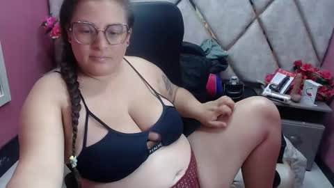 sara_thonson_ online show from 03/05/26, 04:19