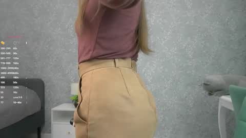 Im Sara  online show from 11/10/25, 07:13