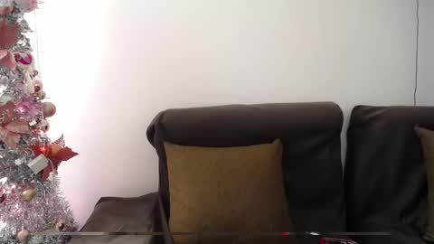  1 online show from 12/23/24, 12:30