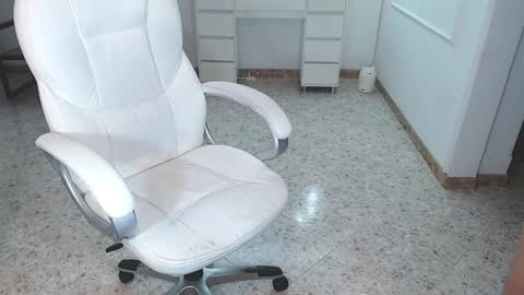 Sara online show from 12/25/24, 06:41