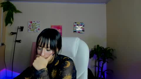 Sarah Ramirez online show from 02/12/25, 05:26