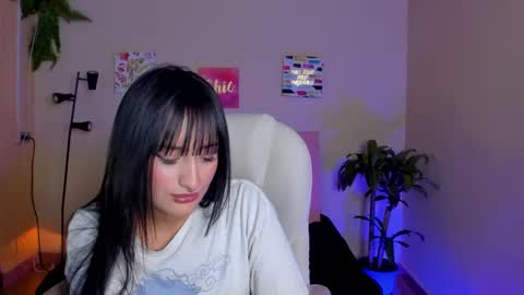 Sarah Ramirez online show from 02/13/25, 08:34