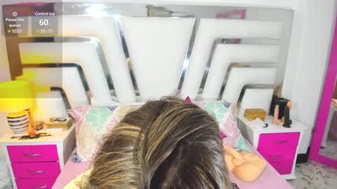 Sara online show from 02/10/25, 01:01