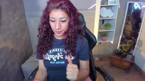 Snapshot of saraandsofi02 chatting on 01/10/25, 08:29 sofia gomez420 online show from 01/10/25, 08:29