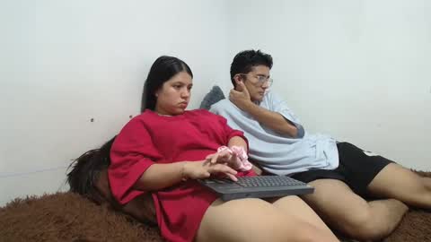 Snapshot of saraandthomas chatting on 02/20/25, 12:52 sara and thomas online show from 02/20/25, 12:52
