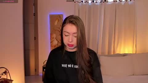 sara cavali online show from 06/24/26, 12:04