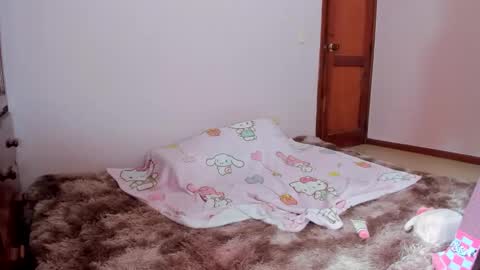 Sara online show from 11/22/25, 03:22