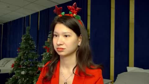 SaraDenars online show from 12/15/25, 05:23