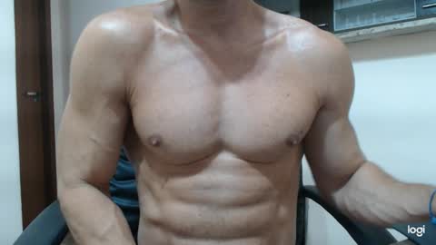 saradorj92 online show from 01/17/25, 06:26