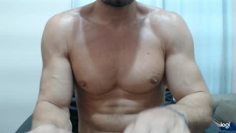 saradorj92 online show from 02/09/25, 02:28