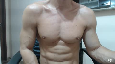 saradorj92 online show from 02/14/25, 11:31