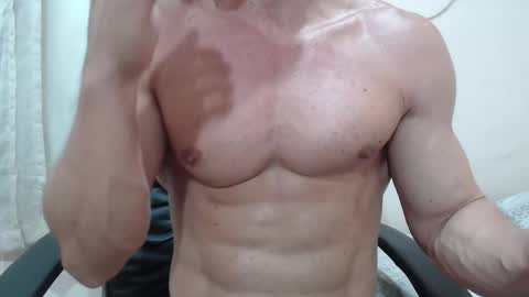 saradorj92 online show from 12/20/25, 03:02