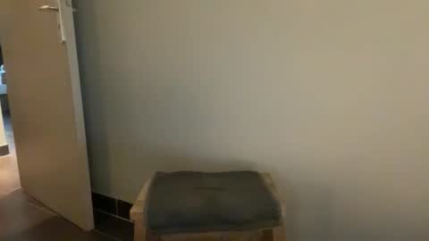 Snapshot of sarafossette chatting on 12/02/25, 10:20 Sara Fossette online show from 12/02/25, 10:20