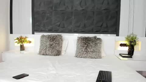  Sara Gomez  online show from 10/23/25, 12:15