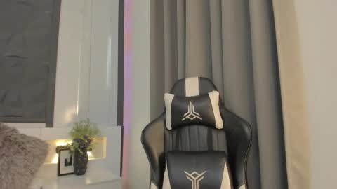 Snapshot of saragomez_1 chatting on 02/11/26, 04:12 Sara Gomez online show from 02/11/26, 04:12