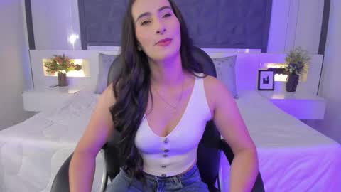 Snapshot of saragomez_1 chatting on 03/01/26, 12:18 Sara Gomez online show from 03/01/26, 12:18