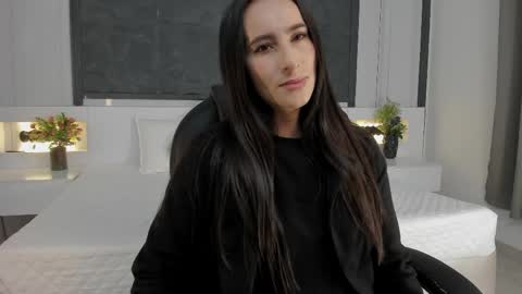 Snapshot of saragomez_1 chatting on 04/16/26, 02:07 Sara Gomez online show from 04/16/26, 02:07