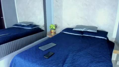 Sarah online show from 11/21/25, 11:53