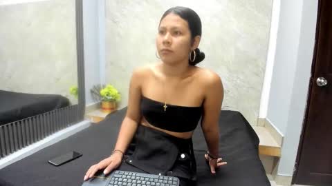 Sarah online show from 11/28/25, 11:35