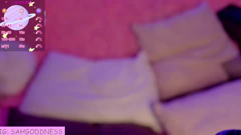 Snapshot of sarah___lynn chatting on 02/18/26, 11:55 sarah IINDEPENDENT MODEL online show from 02/18/26, 11:55