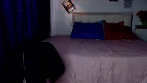 Snapshot of sarah__moon1 chatting on 01/20/25, 05:59 Sarah Moon online show from 01/20/25, 05:59