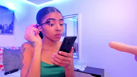 Snapshot of sarah_ashbourne chatting on 09/09/25, 12:05 sarah_ashbourne online show from 09/09/25, 12:05