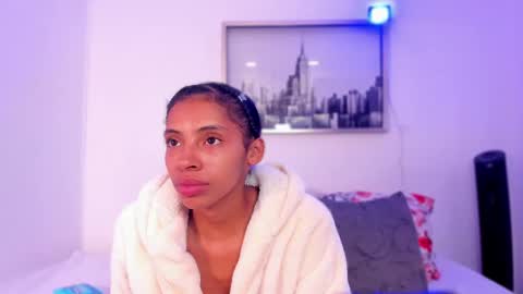 Snapshot of sarah_ashbourne chatting on 09/19/25, 11:55 sarah_ashbourne online show from 09/19/25, 11:55