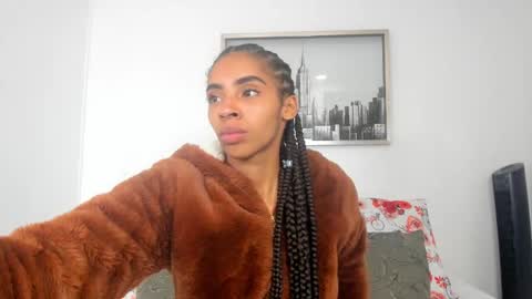 Snapshot of sarah_ashbourne chatting on 09/22/25, 11:45 sarah_ashbourne online show from 09/22/25, 11:45