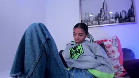 Snapshot of sarah_ashbourne chatting on 10/15/25, 05:24 sarah_ashbourne online show from 10/15/25, 05:24