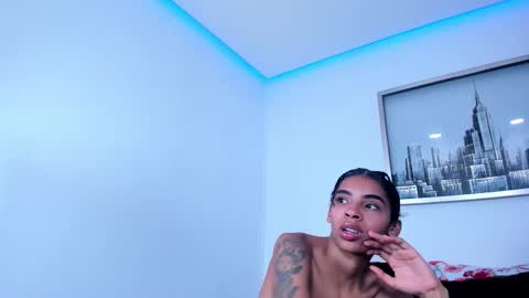 Snapshot of sarah_ashbourne chatting on 10/22/25, 02:50 sarah_ashbourne online show from 10/22/25, 02:50