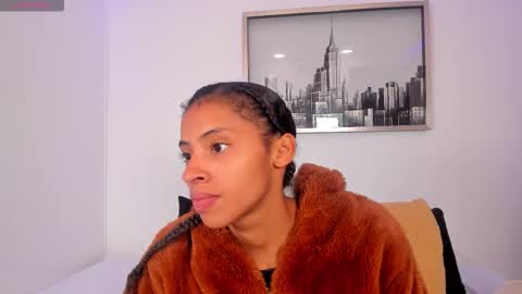 Snapshot of sarah_ashbourne chatting on 11/17/25, 01:50 sarah_ashbourne online show from 11/17/25, 01:50