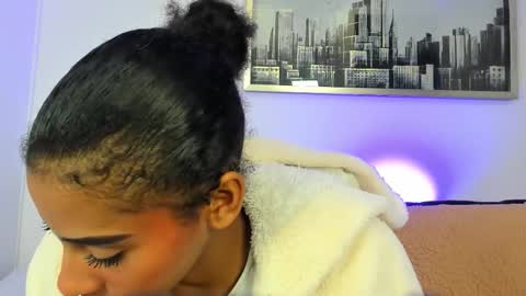 Snapshot of sarah_ashbourne chatting on 11/20/25, 01:11 sarah_ashbourne online show from 11/20/25, 01:11