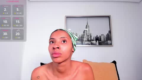 Snapshot of sarah_ashbourne chatting on 11/21/25, 10:30 sarah_ashbourne online show from 11/21/25, 10:30