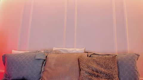 Sarah Bonneth online show from 06/05/26, 11:27