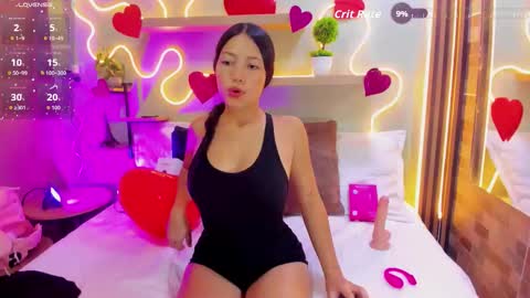 Snapshot of sarah_clars chatting on 02/14/26, 07:21 Sara online show from 02/14/26, 07:21